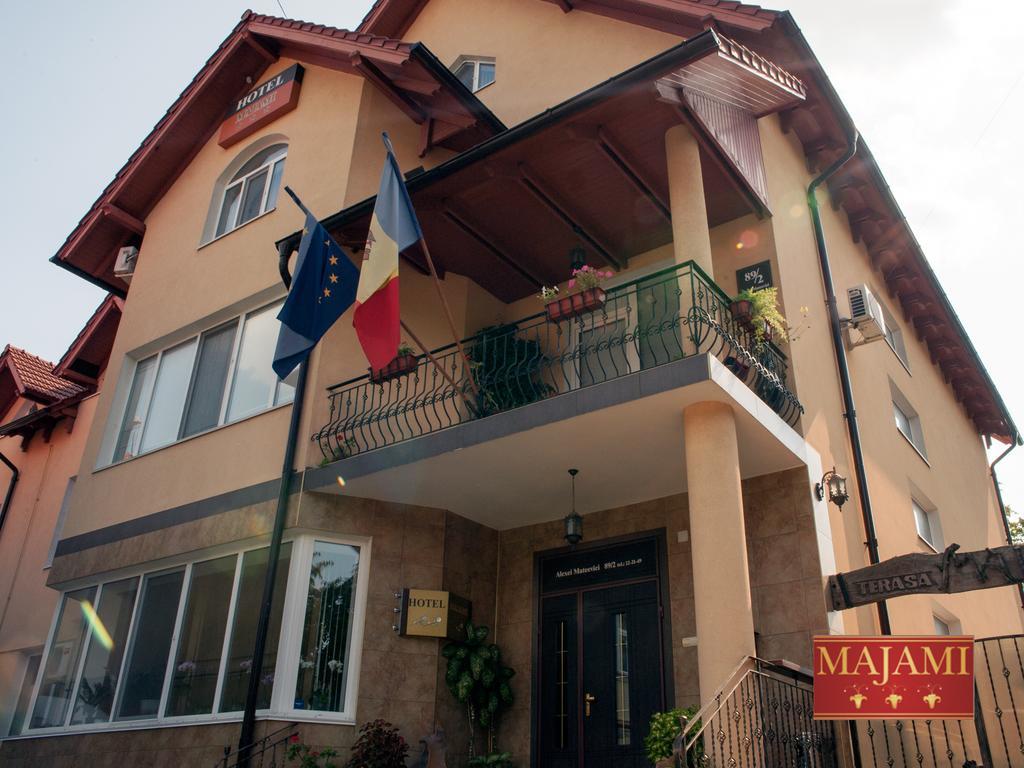 Majami Hotel Chisinau Exterior foto