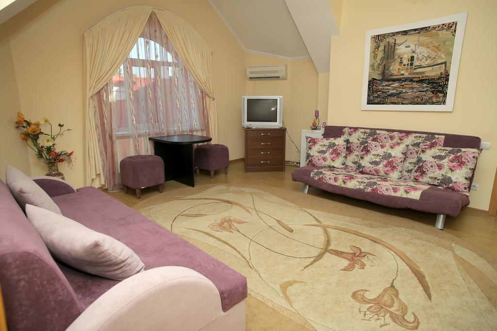 Majami Hotel Chisinau Exterior foto